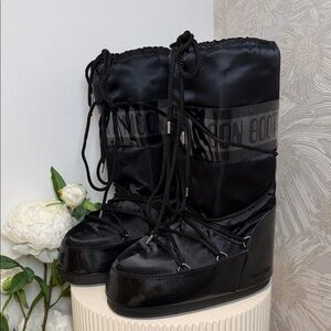 Moon Boot Women's Sleek Black Winter Boots